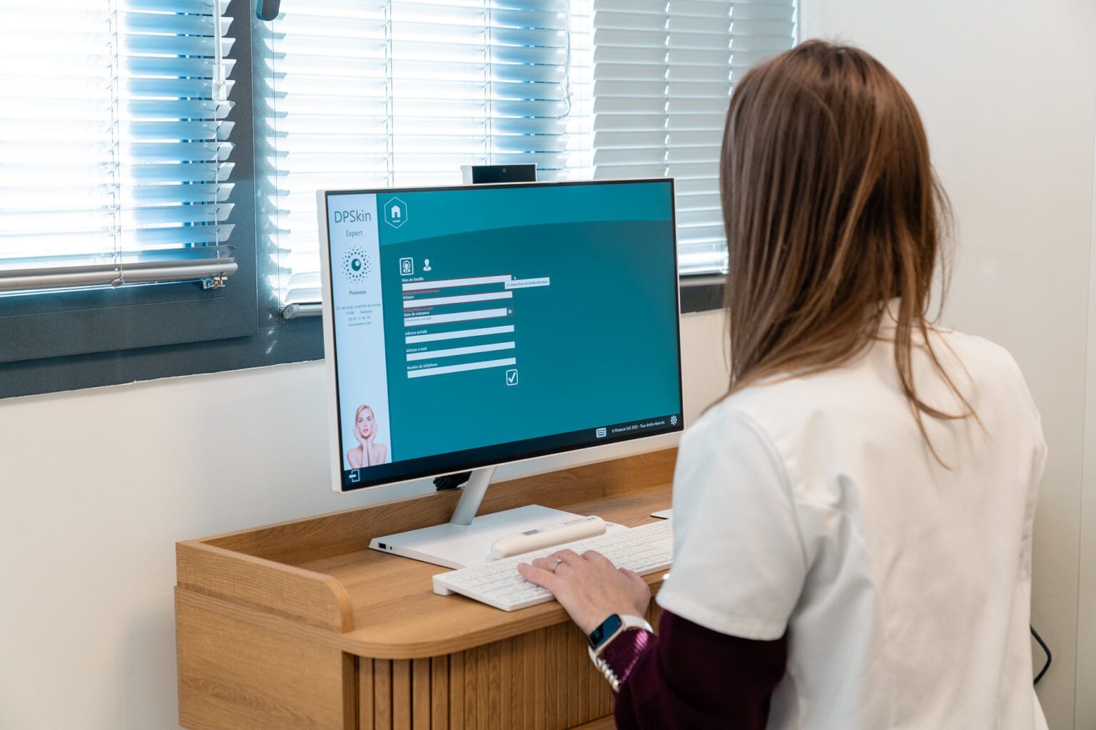 Lasera-DPSKIN-diagnostic-de-peau-et-du-cuir-chevelu-beziers-6