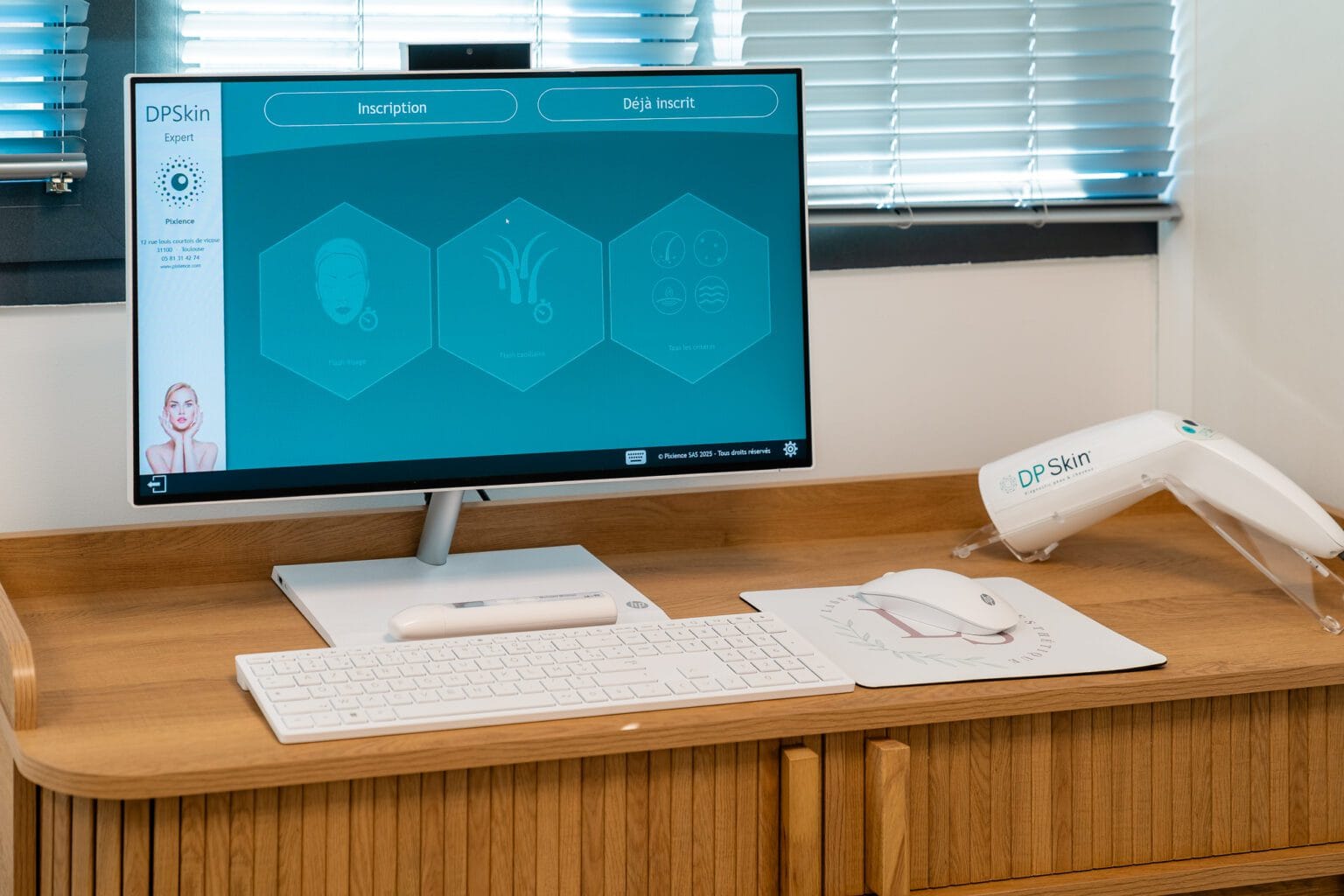 Lasera-DPSKIN-diagnostic-de-peau-et-du-cuir-chevelu-beziers-1